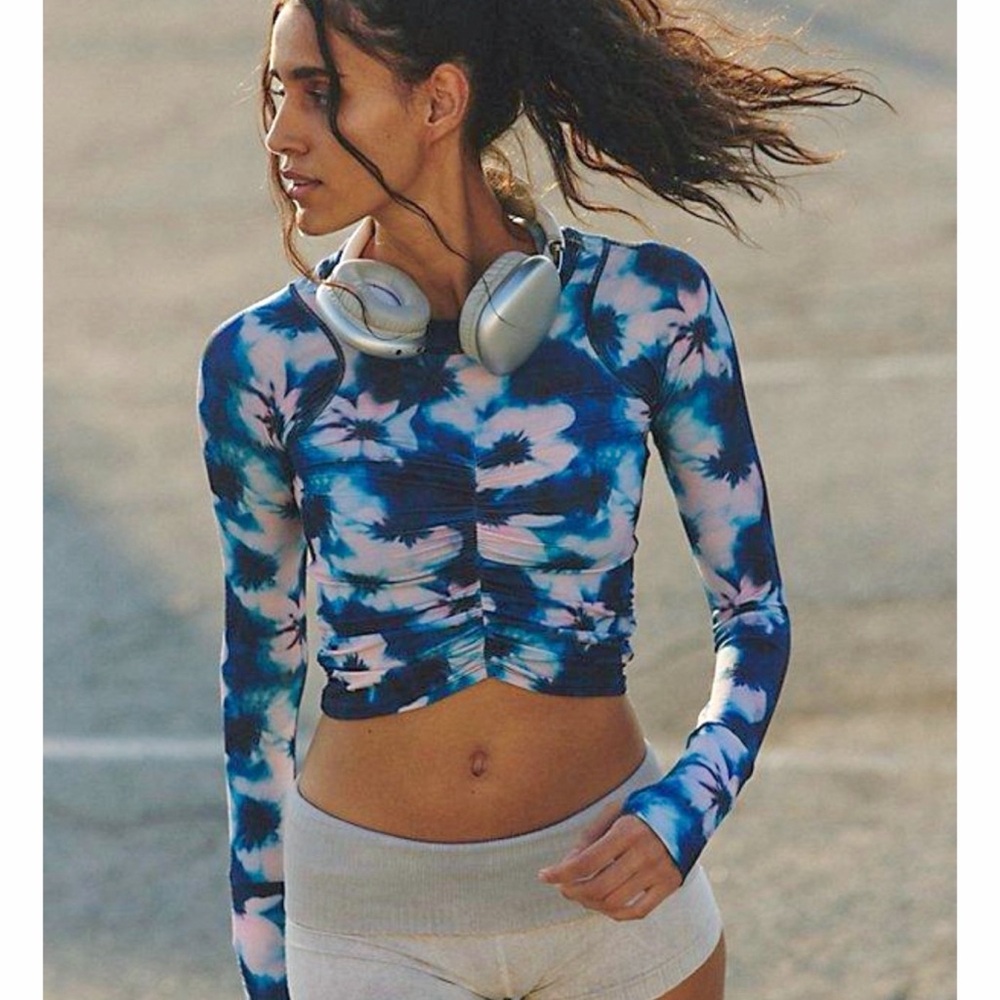 FP Movement Tempo Ruched Long Sleeve NWT Size S Free People Retro Print Top
